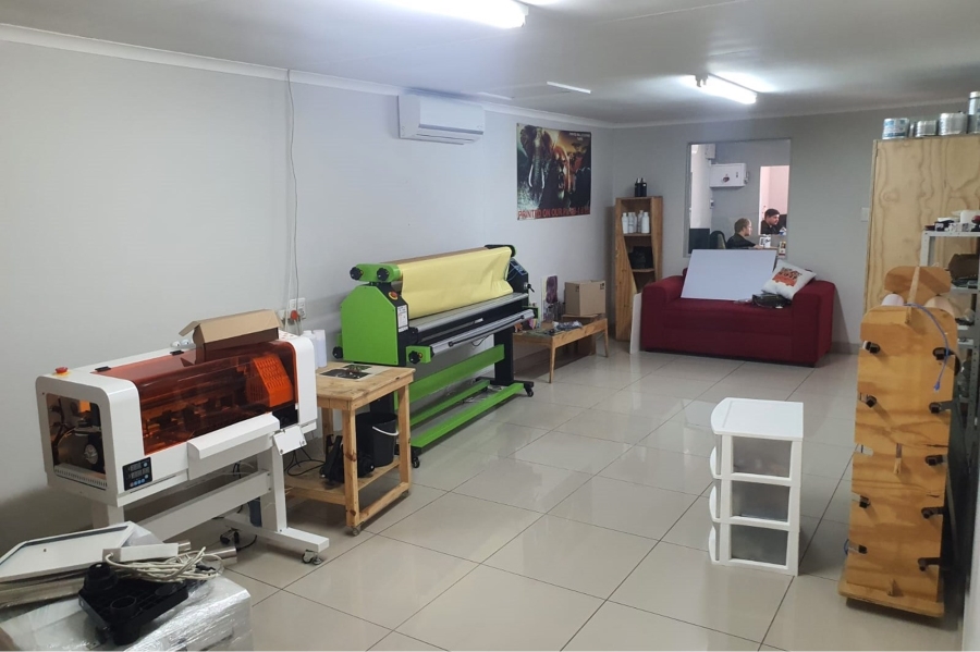 To Let commercial Property for Rent in Newton Park Eastern Cape